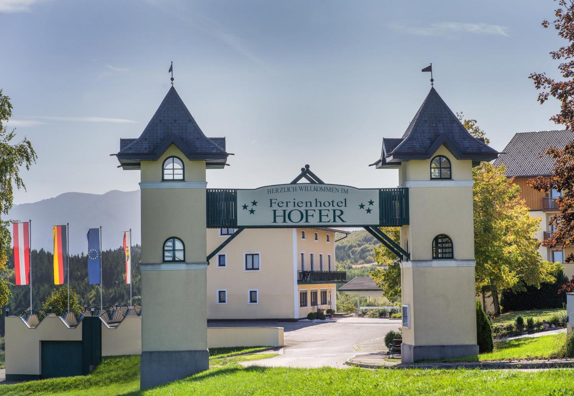 Ferienhotel Hofer Superior Strass im Attergau Exterior photo