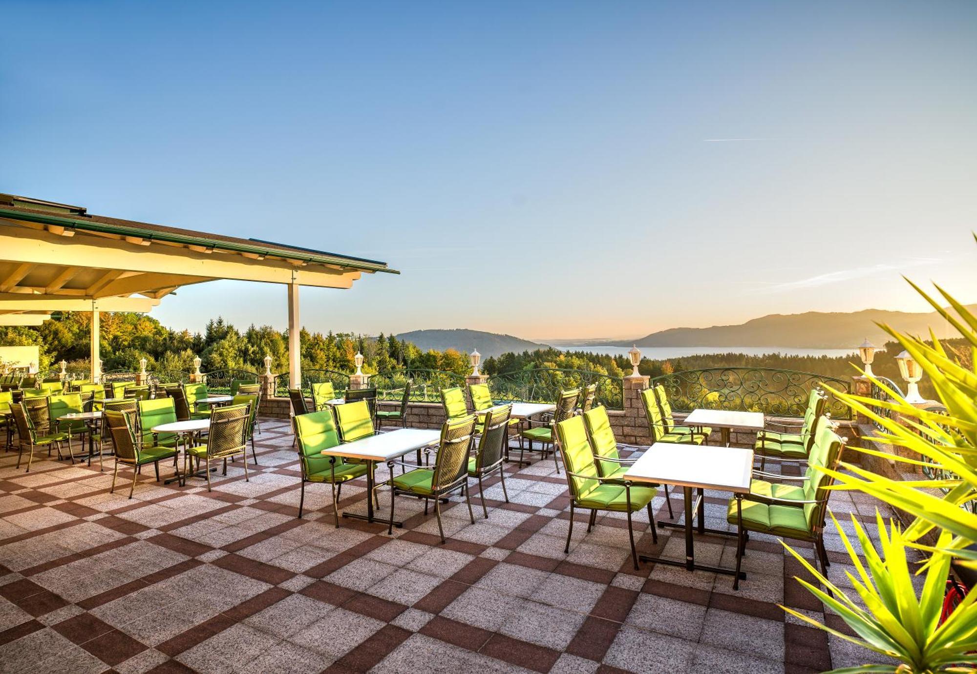 Ferienhotel Hofer Superior Strass im Attergau Exterior photo
