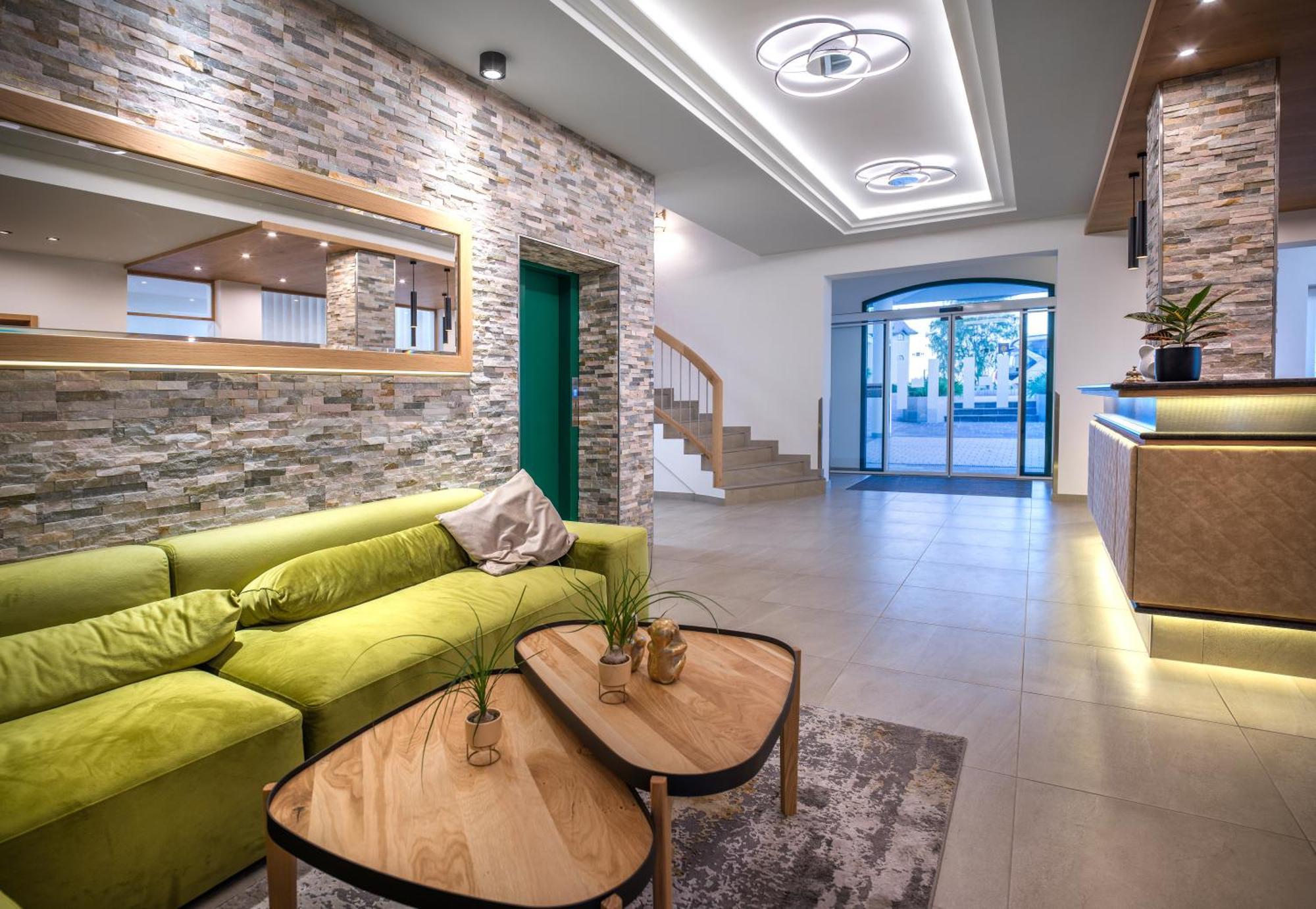 Ferienhotel Hofer Superior Strass im Attergau Exterior photo